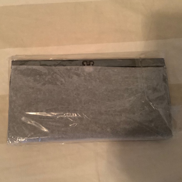 NWT Additionelle Wallet/clutch NWT - Picture 4 of 4